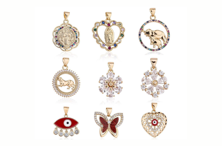 Dijes Gold Filled con diseños elegantes y piedras brillantes